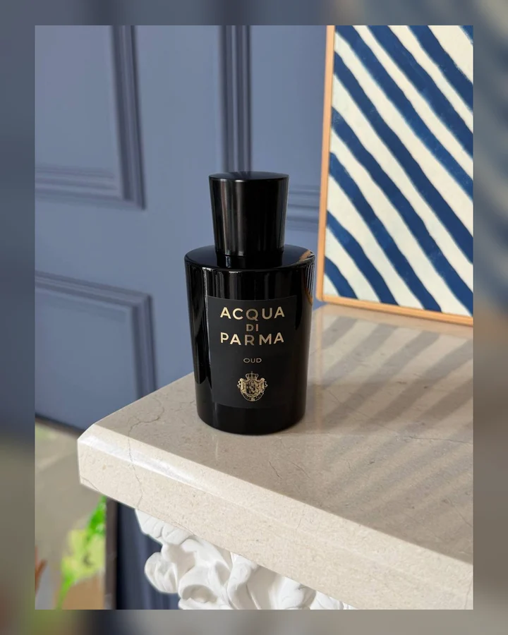 Закрытый флакон Acqua di Parma Oud